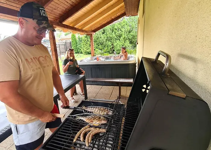 Private House Hébergement de vacances *